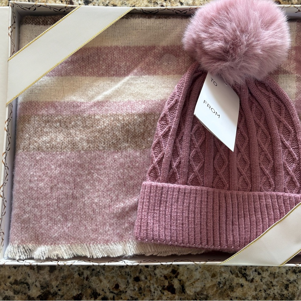 NWT NINE WEST Pink Knit Beanie and Scarf Set